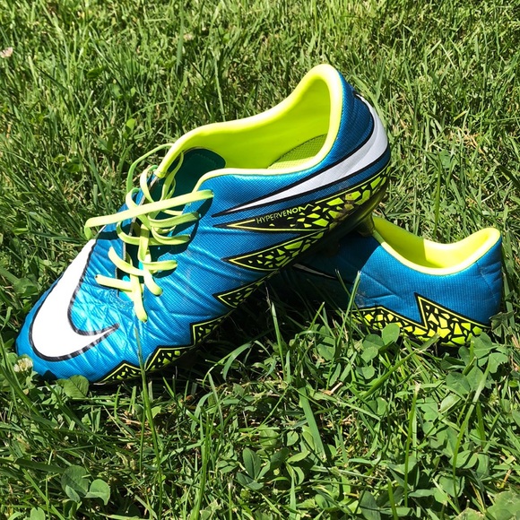 Nike hypervenom cleats - Picture 2 of 5